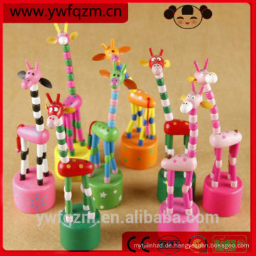 Kleines hölzernes Spielzeugtier für Kinder, hölzerne Giraffe des neuen Designs, hölzernes Kinderspielzeug